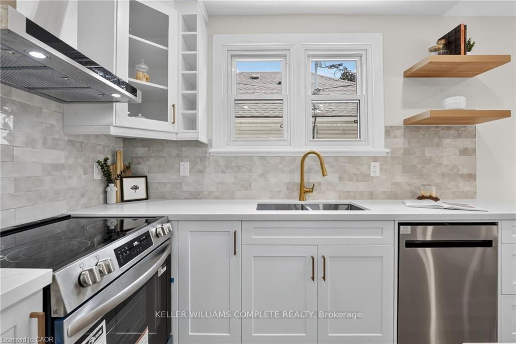Photo 9 of 43 Brucedale Avenue E, Hamilton, Centremount — HOMEH