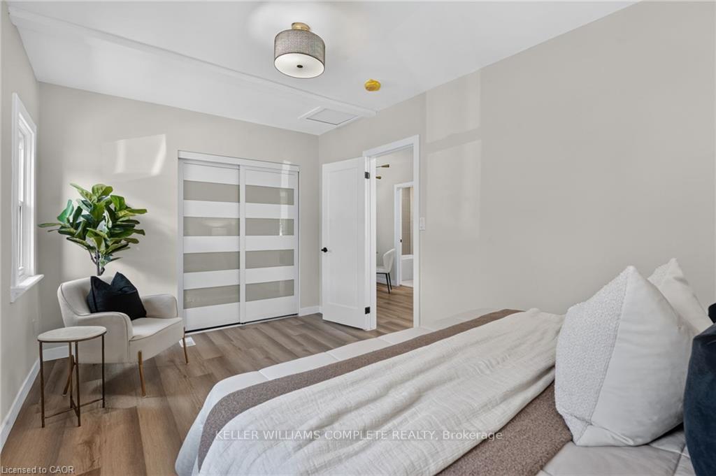Photo 14 of 43 Brucedale Avenue E, Hamilton, Centremount — HOMEH