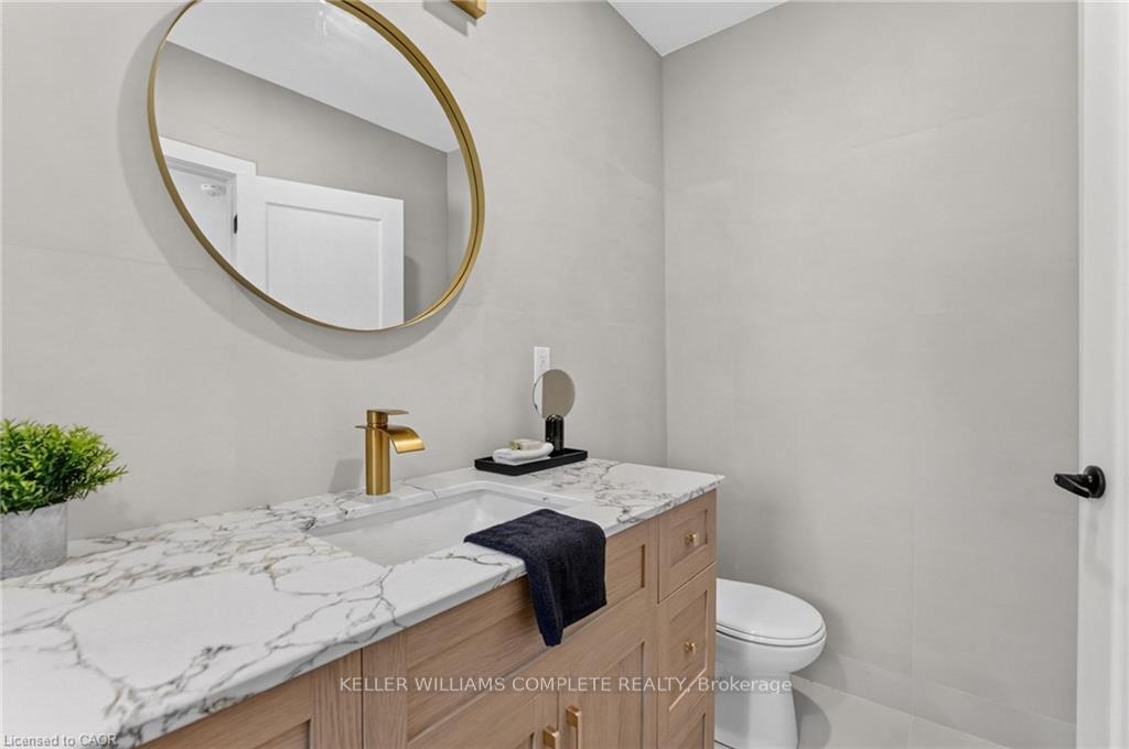 Photo 18 of 43 Brucedale Avenue E, Hamilton, Centremount — HOMEH