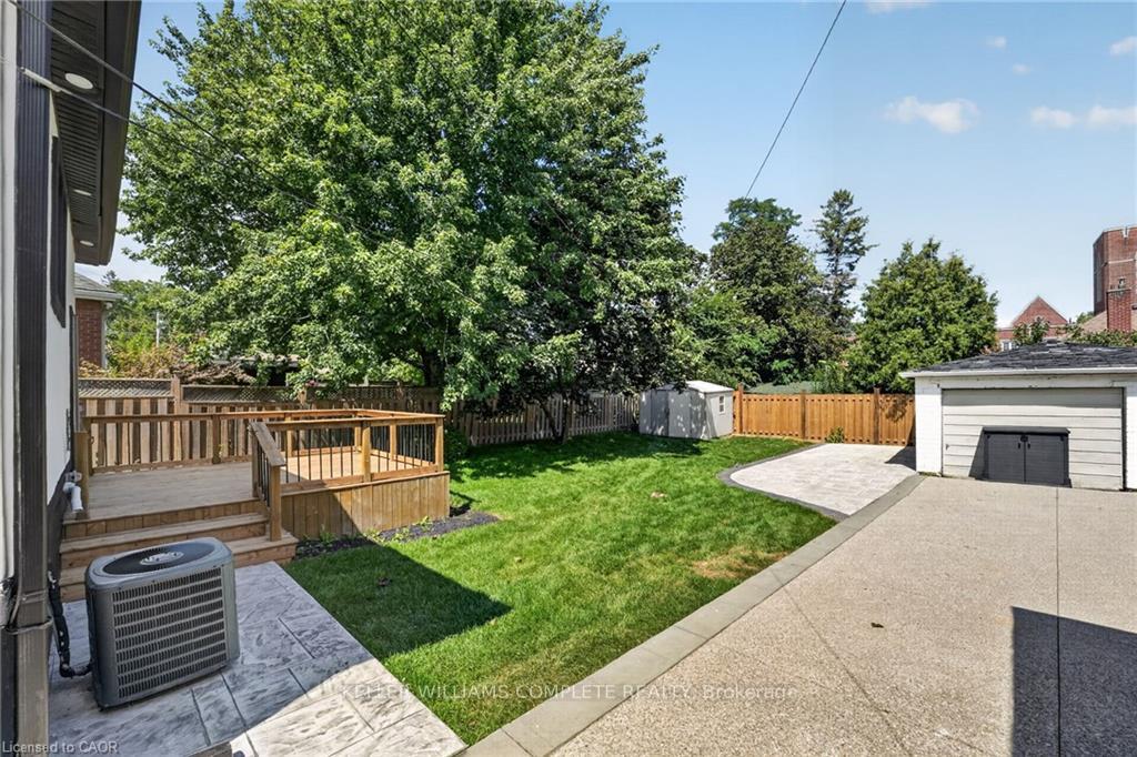 Photo 29 of 43 Brucedale Avenue E, Hamilton, Centremount — HOMEH