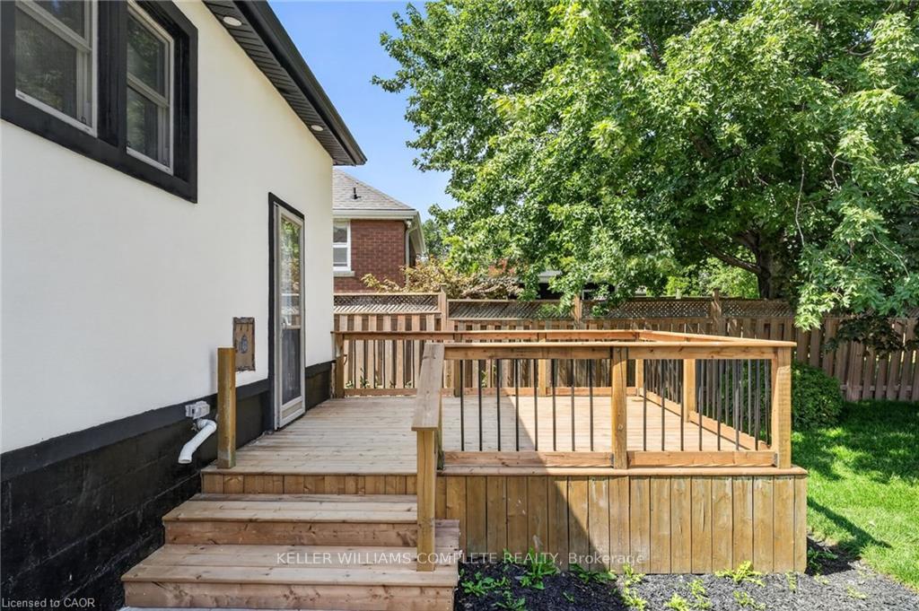 Photo 31 of 43 Brucedale Avenue E, Hamilton, Centremount — HOMEH