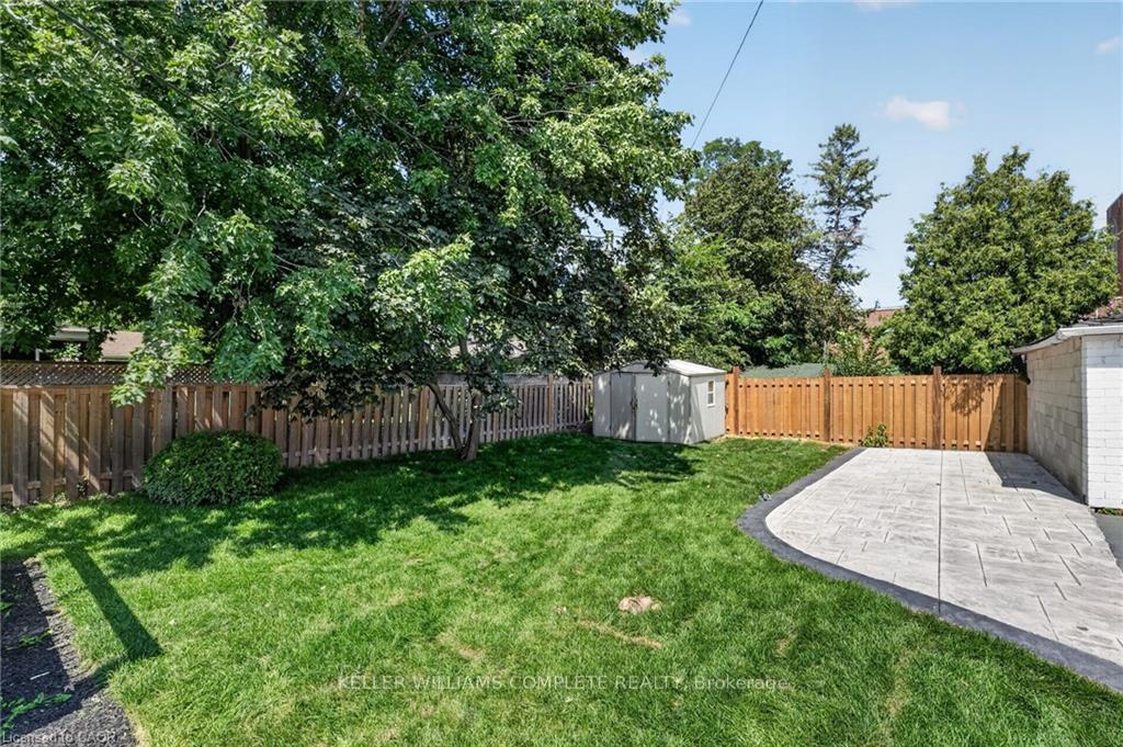 Photo 34 of 43 Brucedale Avenue E, Hamilton, Centremount — HOMEH