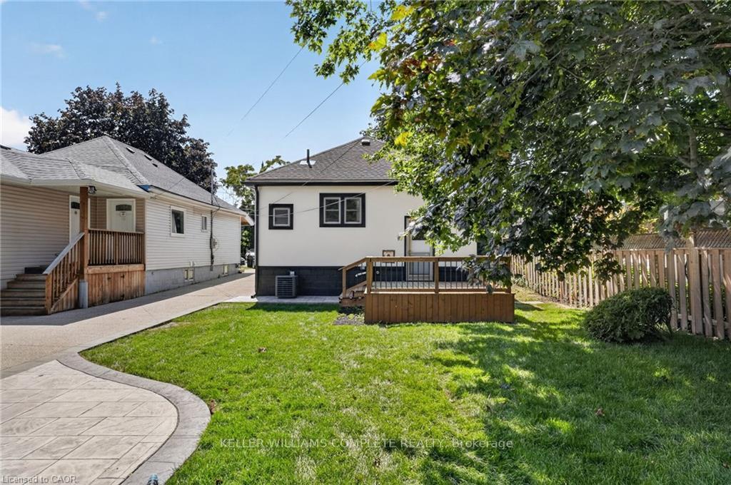 Photo 36 of 43 Brucedale Avenue E, Hamilton, Centremount — HOMEH
