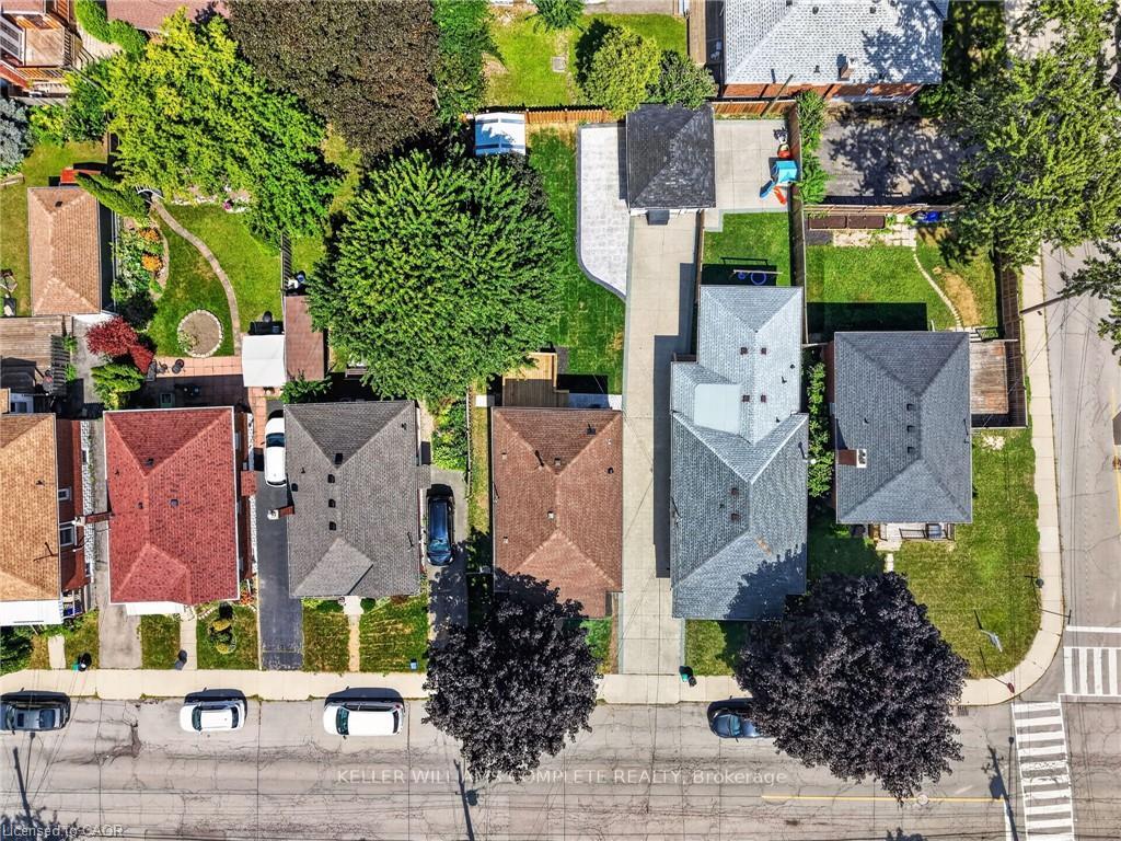 Photo 38 of 43 Brucedale Avenue E, Hamilton, Centremount — HOMEH