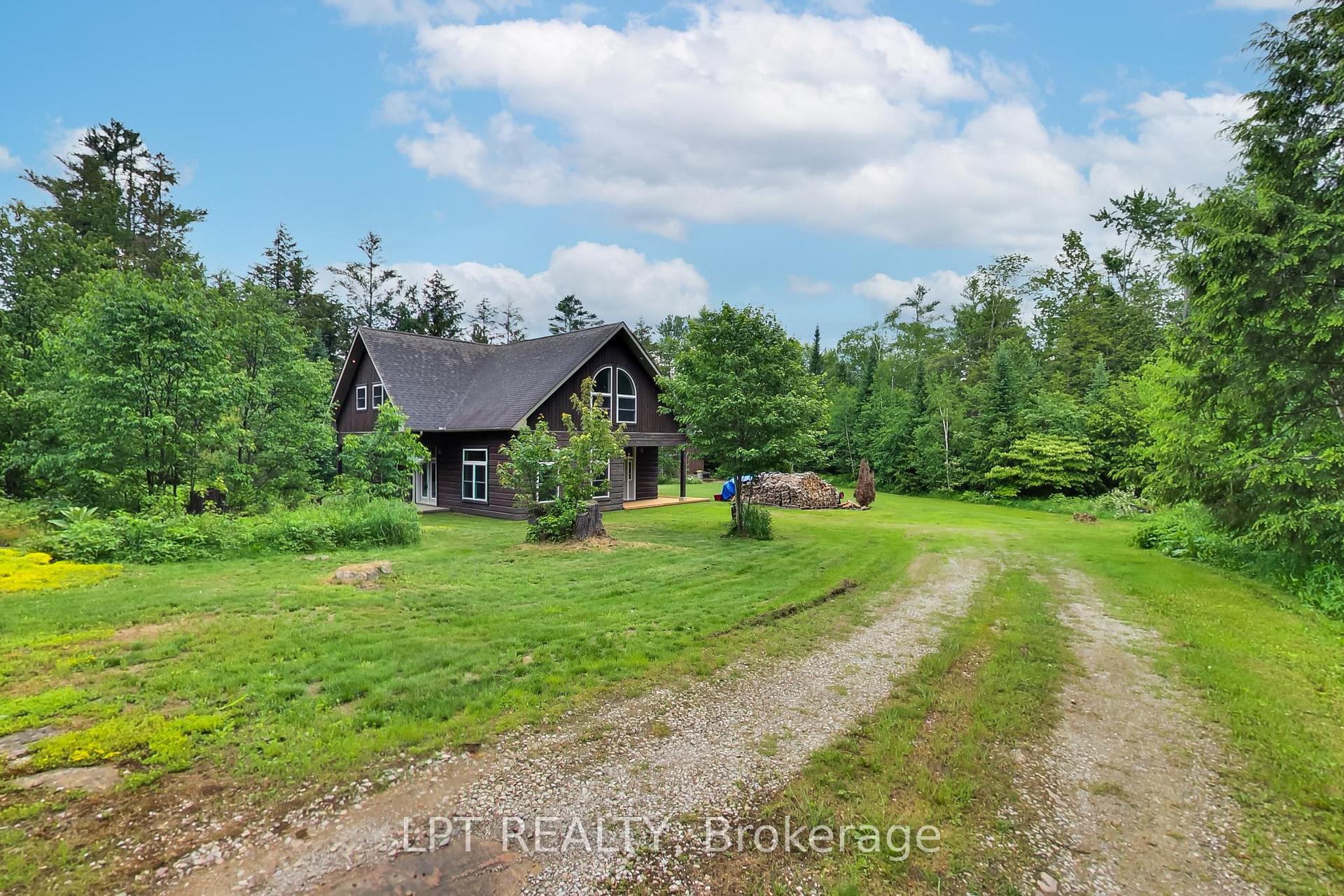 Photo 1 of 1039 Ben Lake Road E, Gravenhurst, Ryde — HOMEH