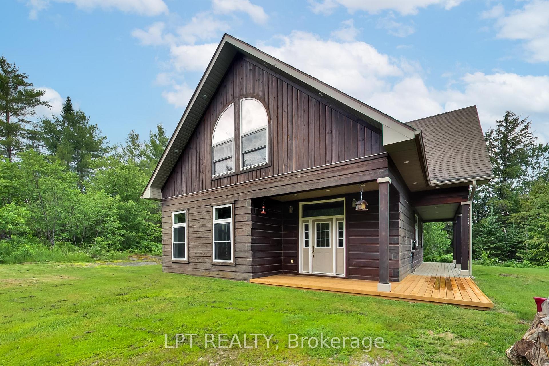 Photo 2 of 1039 Ben Lake Road E, Gravenhurst, Ryde — HOMEH