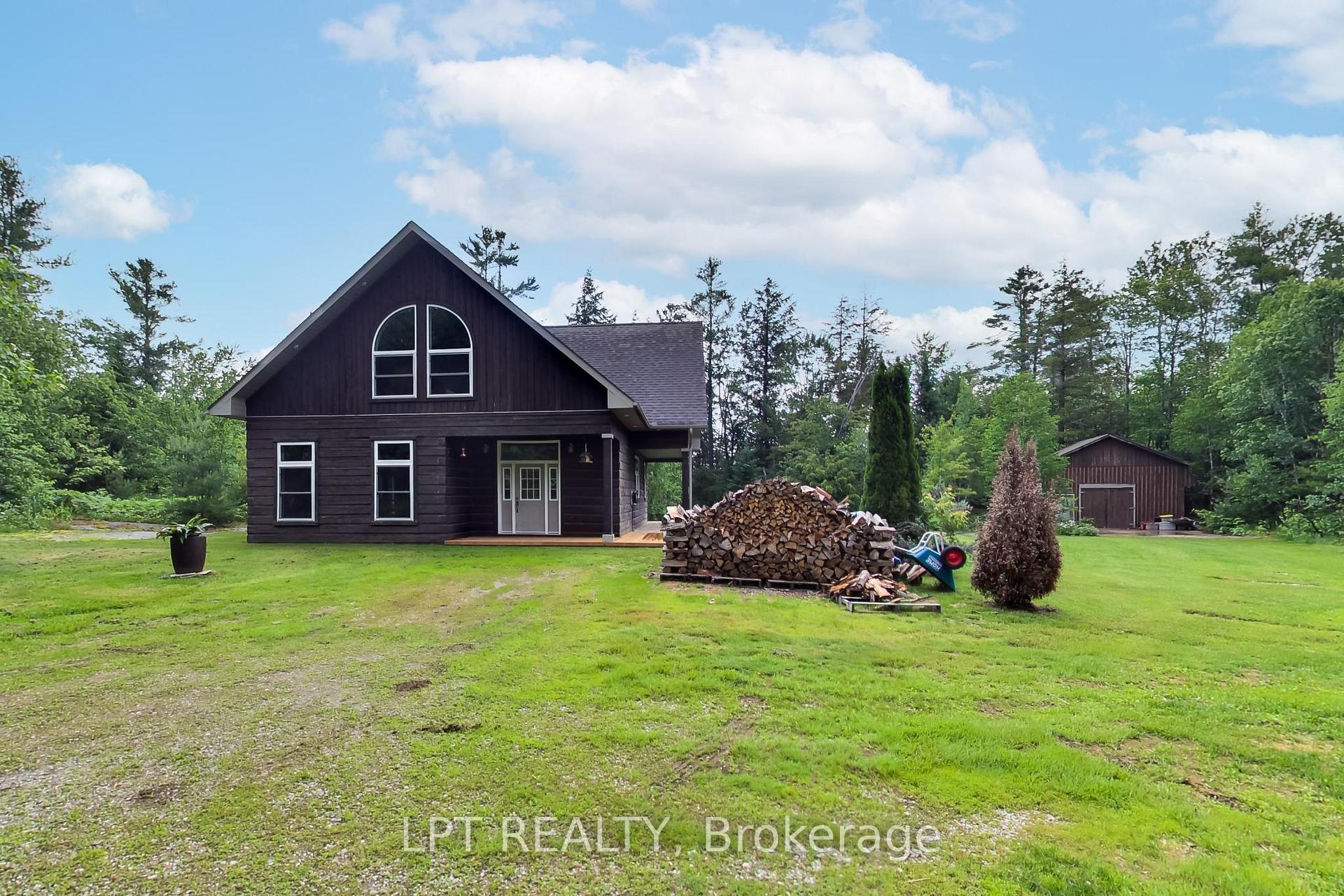 Photo 3 of 1039 Ben Lake Road E, Gravenhurst, Ryde — HOMEH