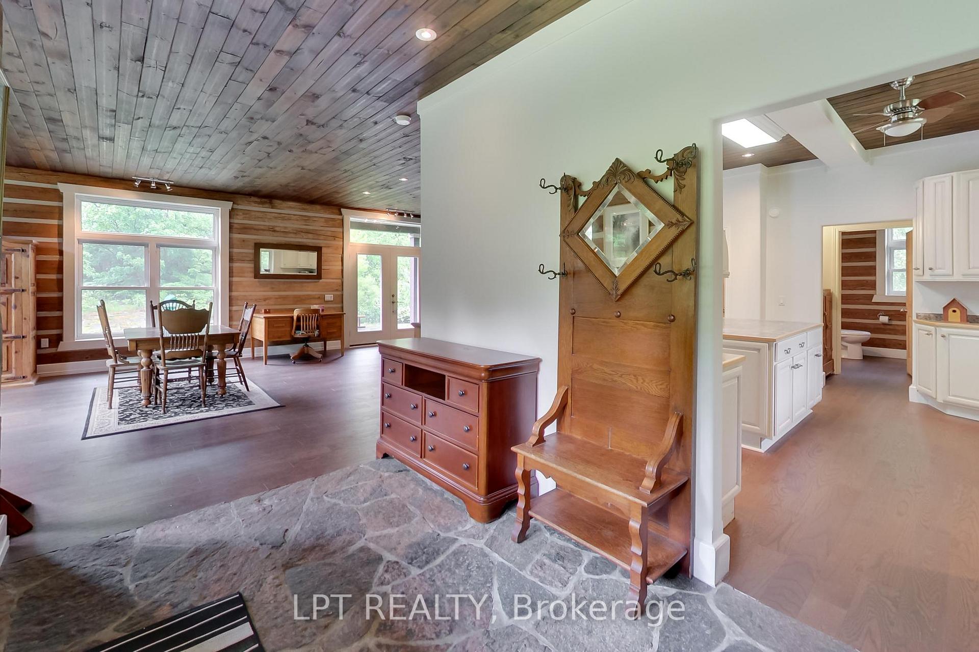 Photo 6 of 1039 Ben Lake Road E, Gravenhurst, Ryde — HOMEH