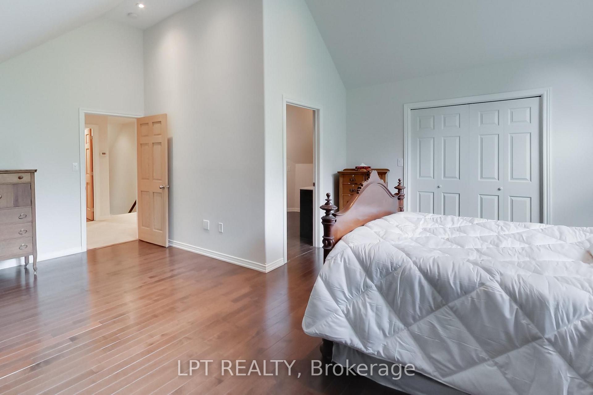Photo 22 of 1039 Ben Lake Road E, Gravenhurst, Ryde — HOMEH