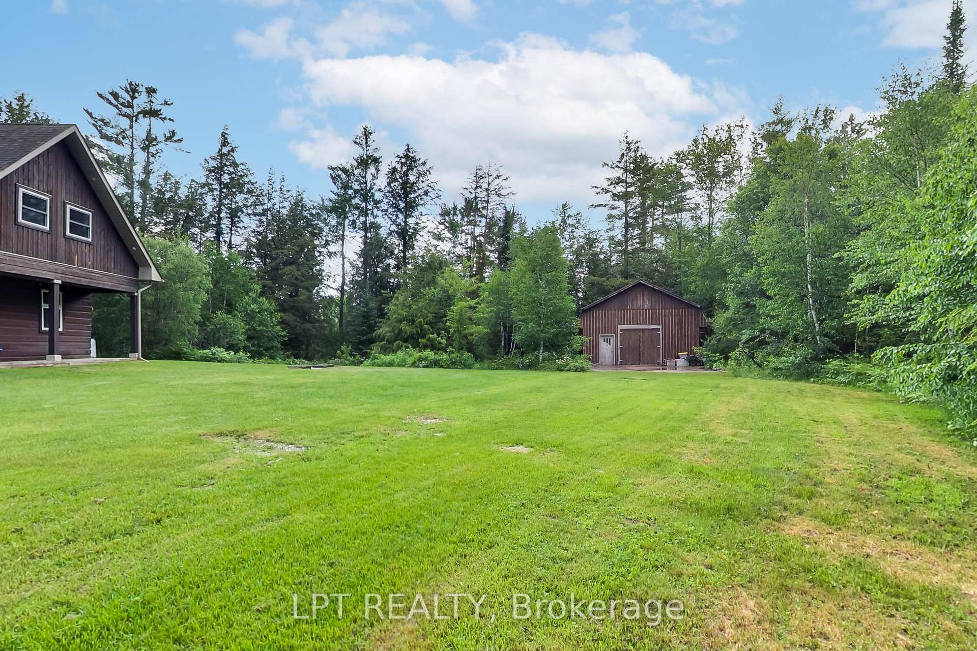 Photo 31 of 1039 Ben Lake Road E, Gravenhurst, Ryde — HOMEH
