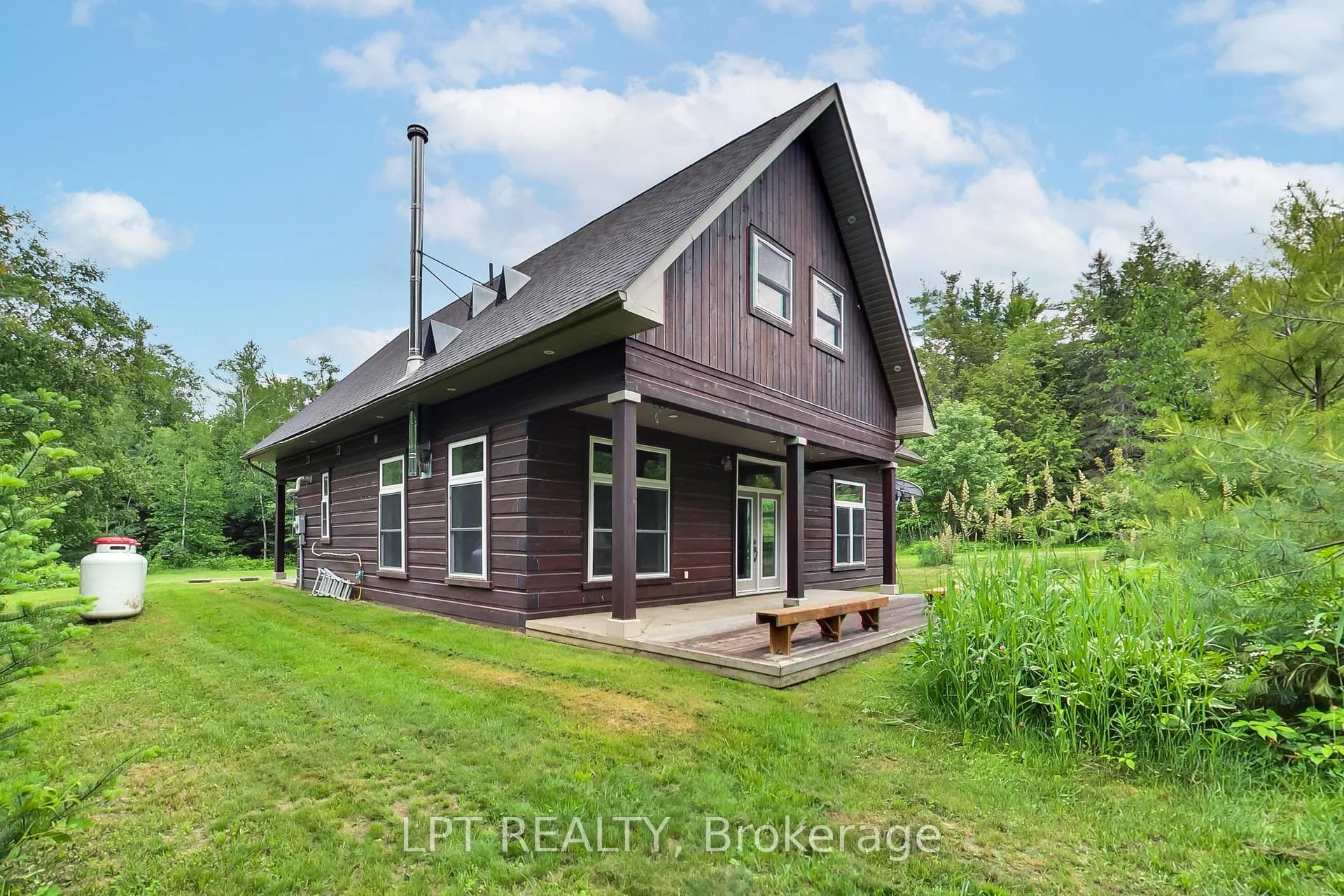 Photo 5 of 1039 Ben Lake Road E, Gravenhurst, Ryde — HOMEH