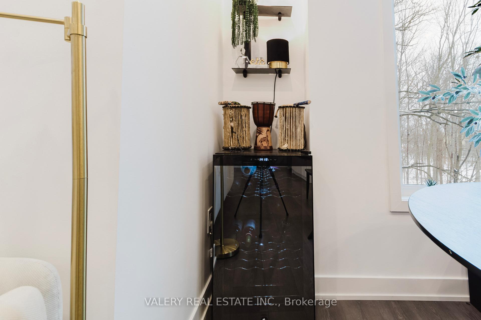 Photo 8 of Unit 16, 3492 Widdicombe Way, Mississauga, Erin Mills — HOMEH