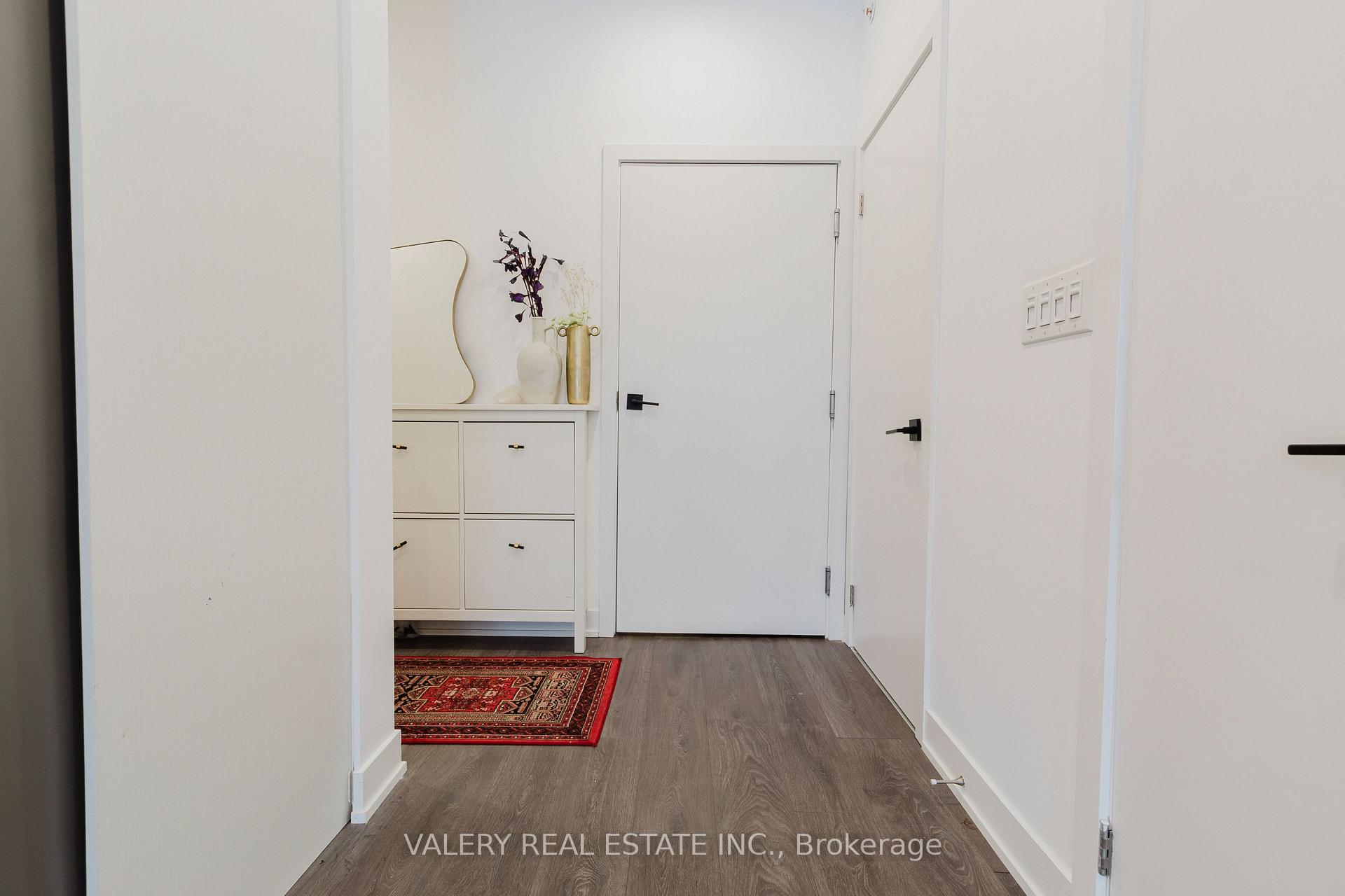 Photo 13 of Unit 16, 3492 Widdicombe Way, Mississauga, Erin Mills — HOMEH