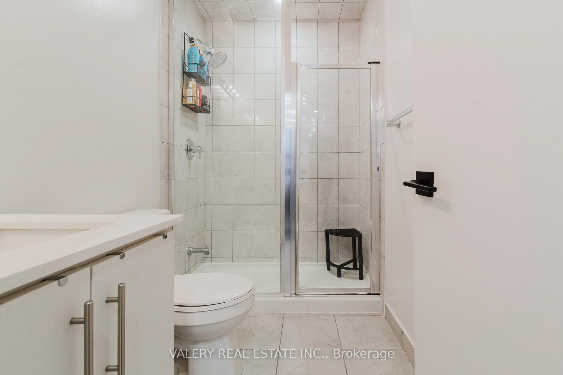 Photo 36 of Unit 16, 3492 Widdicombe Way, Mississauga, Erin Mills — HOMEH