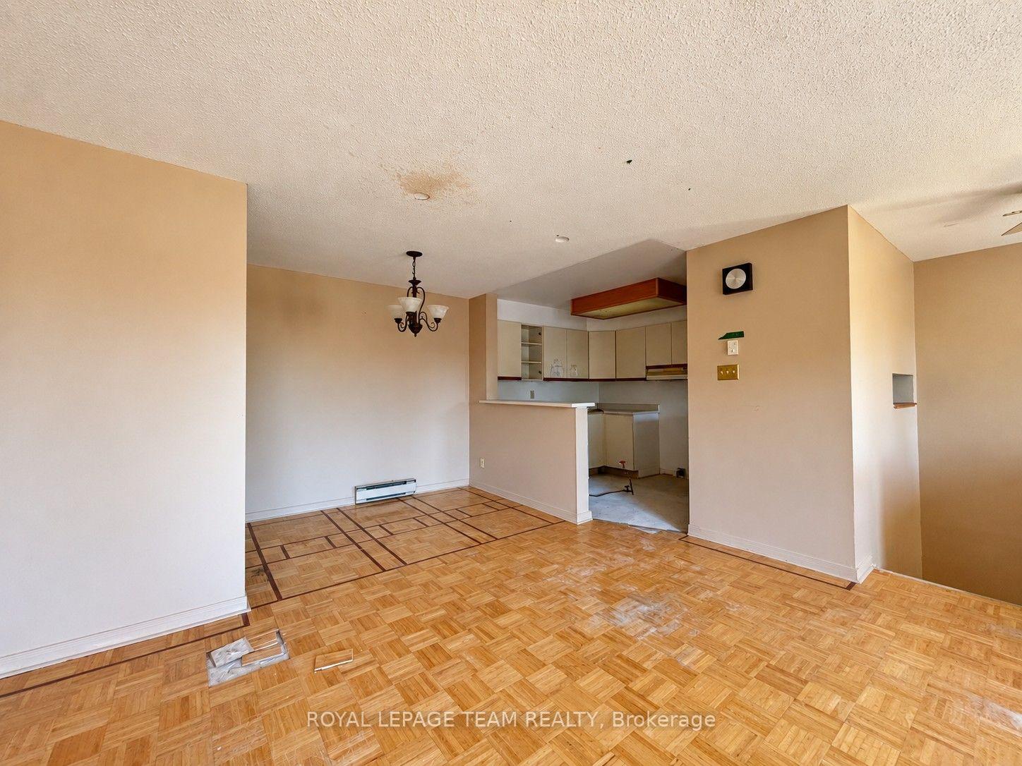Photo 7 of Unit 201, 455 Canteval Terrace, Ottawa, Fallingbrook/Pineridge — HOMEH