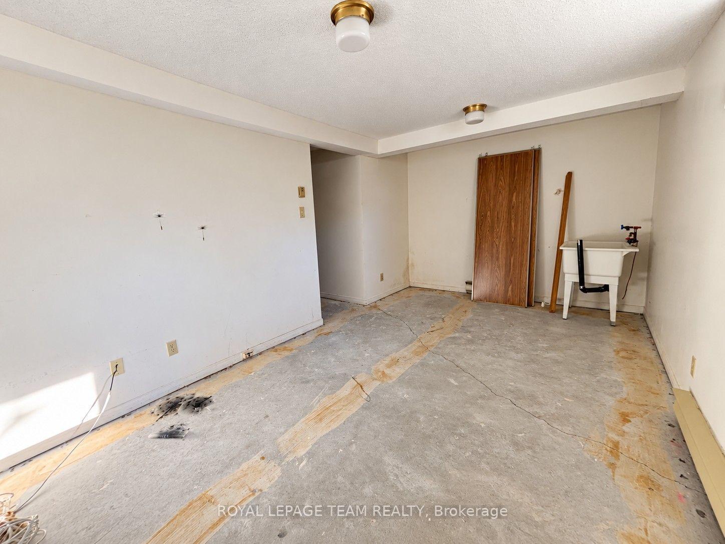 Photo 31 of Unit 201, 455 Canteval Terrace, Ottawa, Fallingbrook/Pineridge — HOMEH