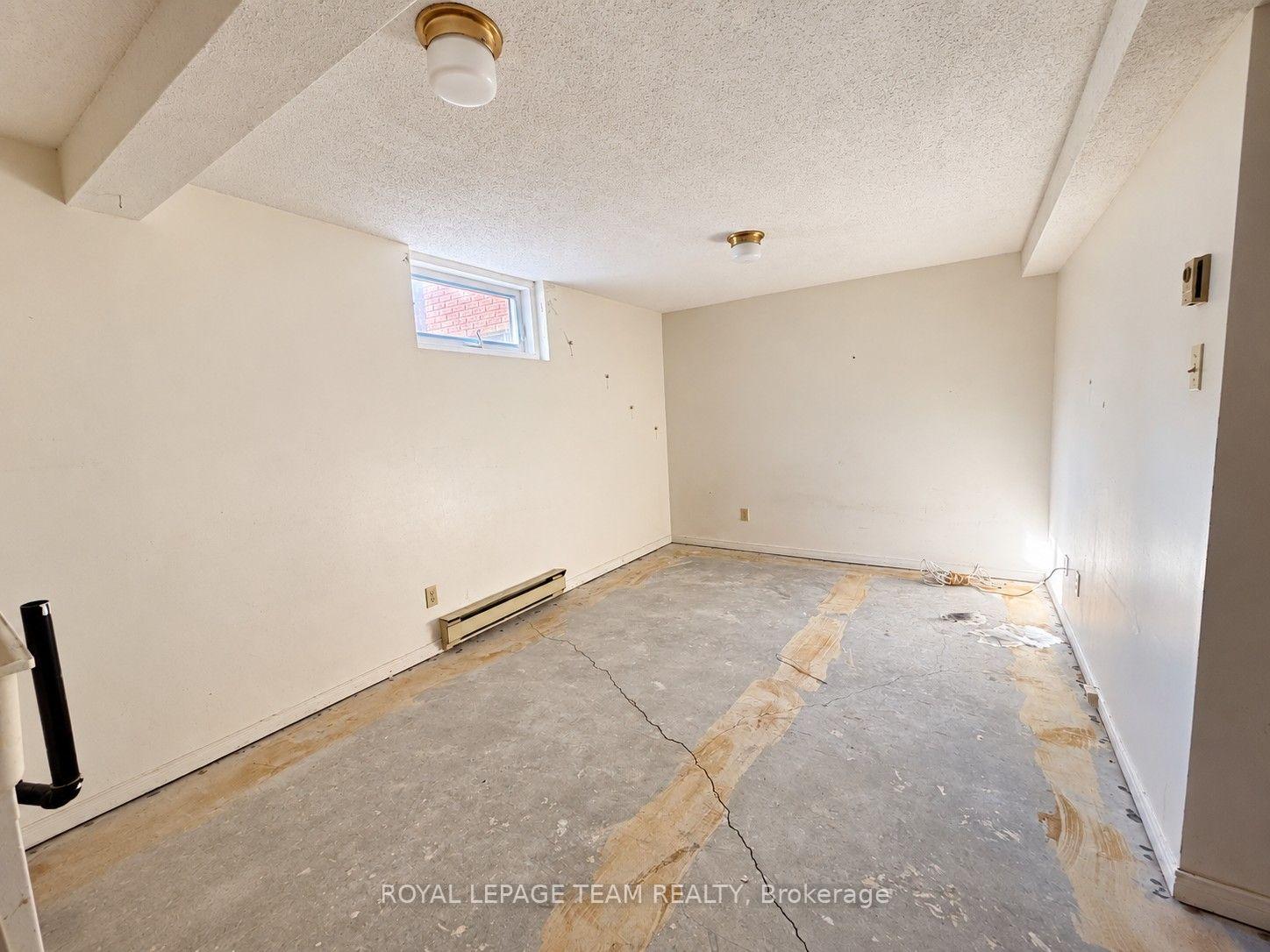 Photo 33 of Unit 201, 455 Canteval Terrace, Ottawa, Fallingbrook/Pineridge — HOMEH