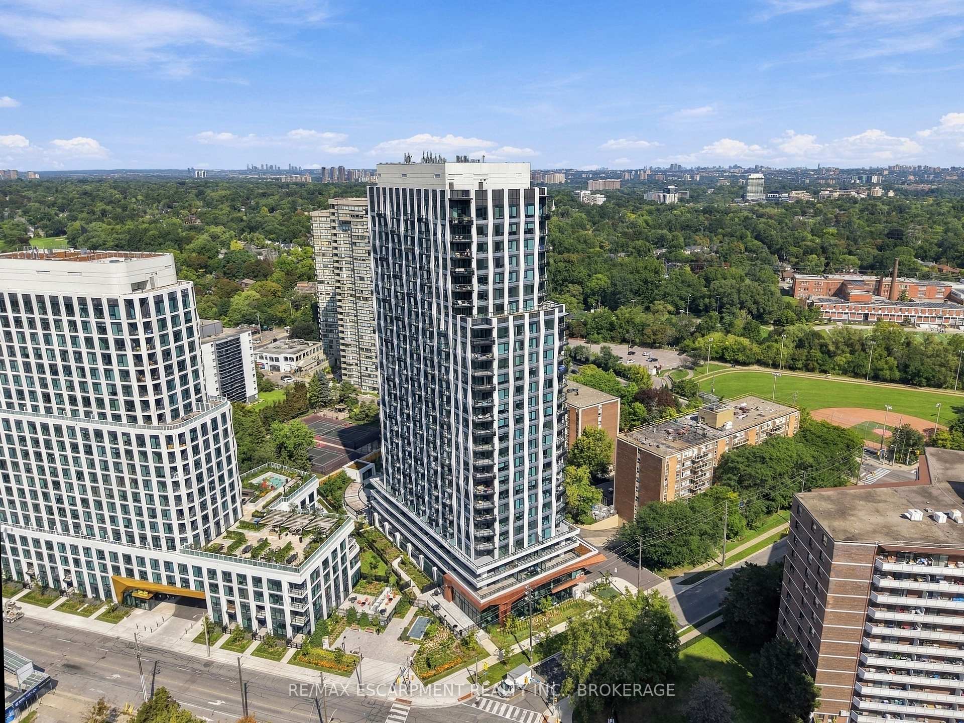 Photo 2 of Unit 2010, 60 Central Park Road Way, Etobicoke, Islington-City Centre West — HOMEH