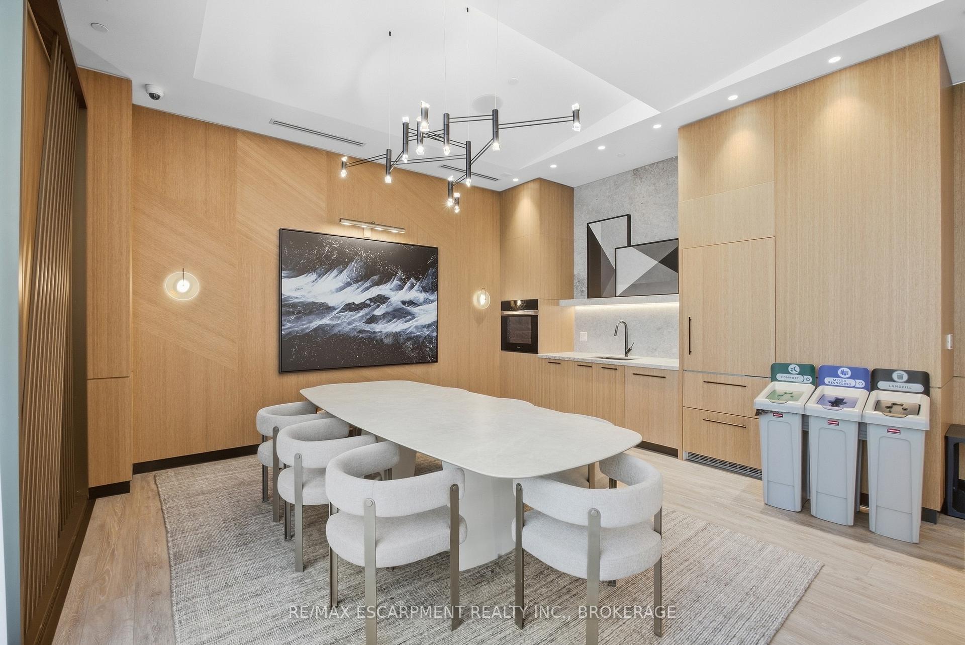 Photo 28 of Unit 2010, 60 Central Park Road Way, Etobicoke, Islington-City Centre West — HOMEH