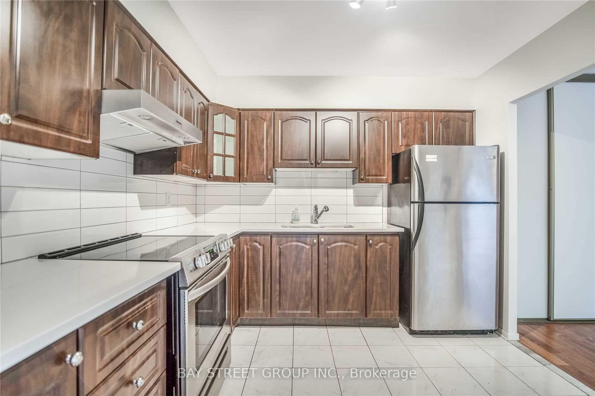 Photo 5 of Unit 203, 1705 McCowan Road, Scarborough, Agincourt South-Malvern West — HOMEH