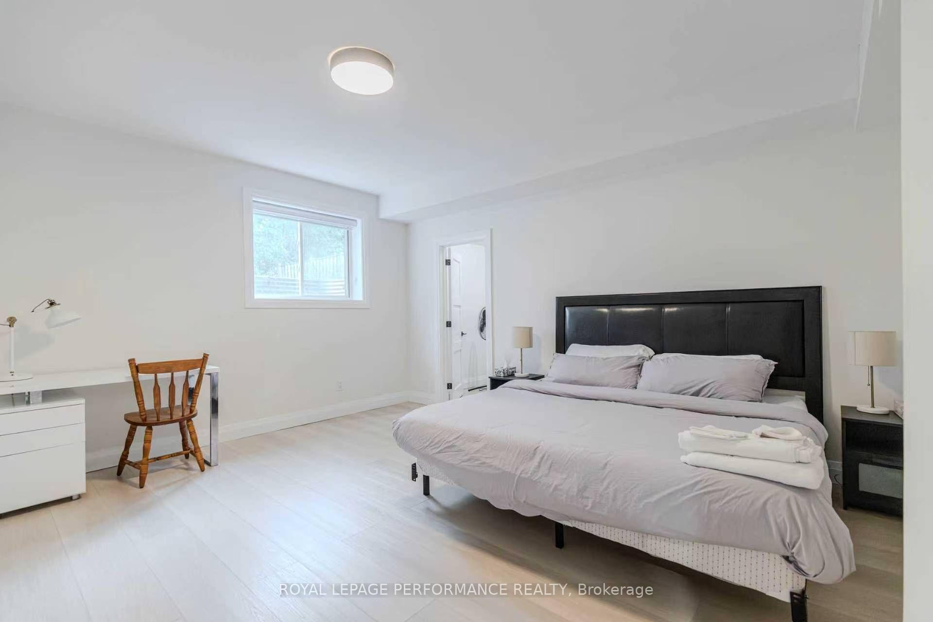 Photo 16 of Unit Unit B, 819 Aaron Avenue, Ottawa, McKellar Heights/Glabar Park — HOMEH