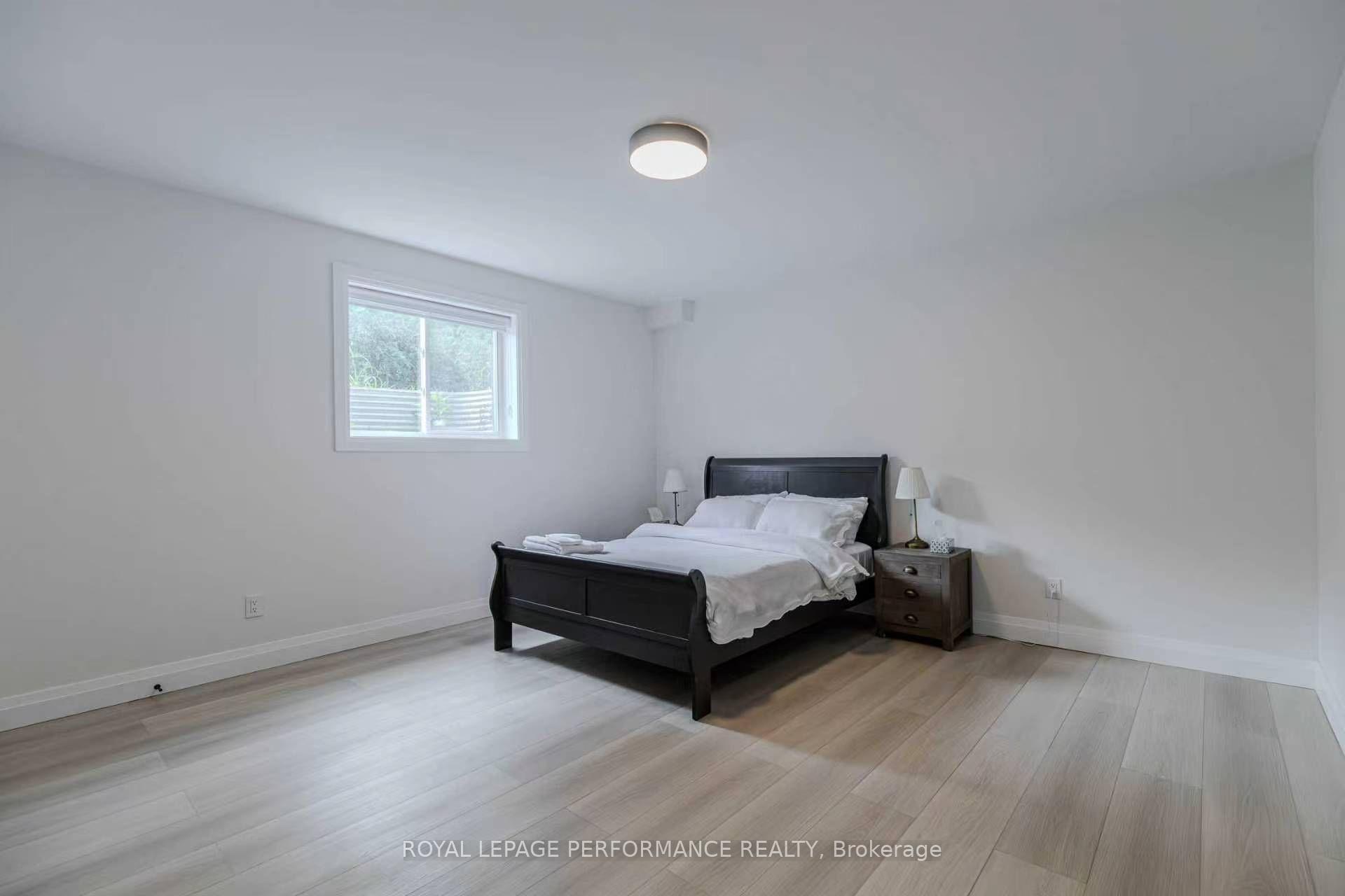 Photo 17 of Unit Unit B, 819 Aaron Avenue, Ottawa, McKellar Heights/Glabar Park — HOMEH