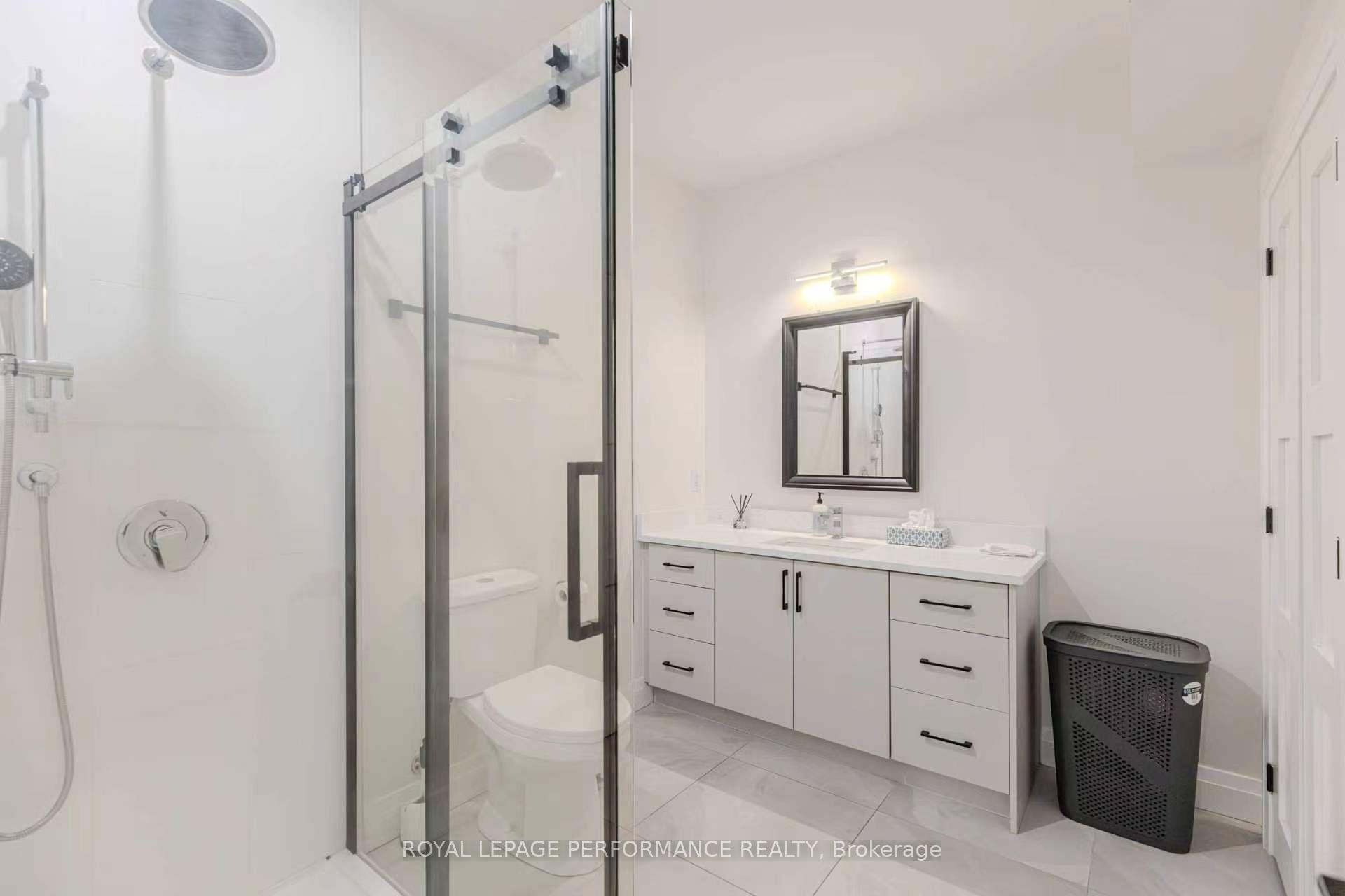 Photo 19 of Unit Unit B, 819 Aaron Avenue, Ottawa, McKellar Heights/Glabar Park — HOMEH