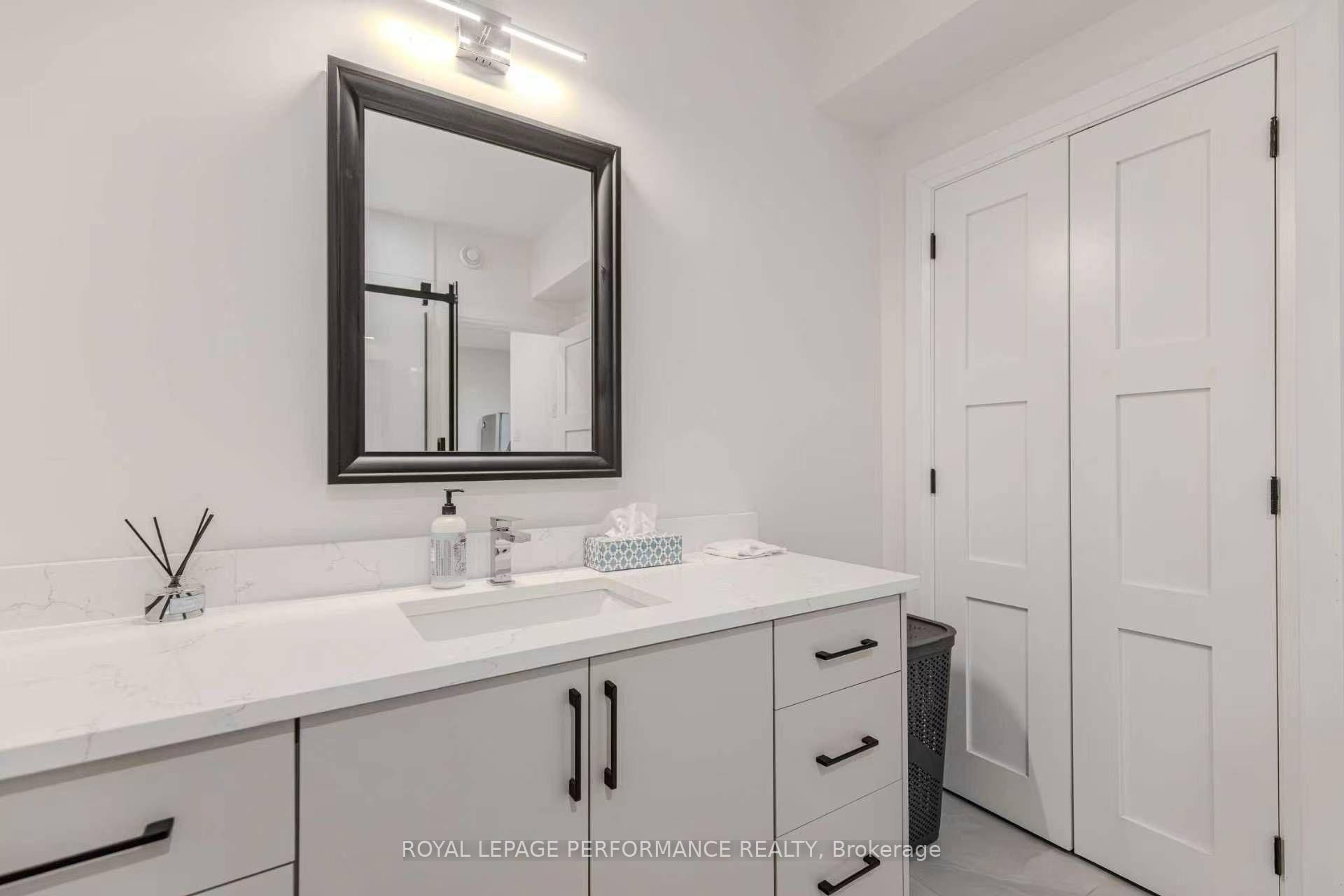 Photo 20 of Unit Unit B, 819 Aaron Avenue, Ottawa, McKellar Heights/Glabar Park — HOMEH