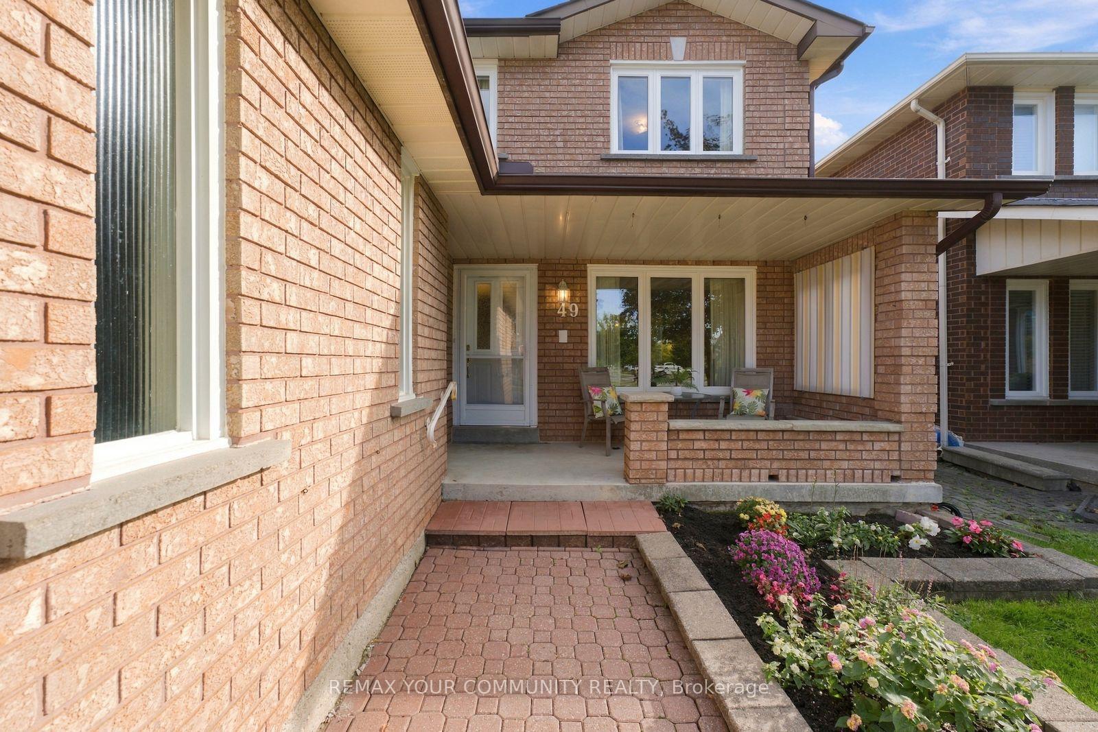 Photo 2 of 49 Trevor Street, Vaughan, East Woodbridge — HOMEH
