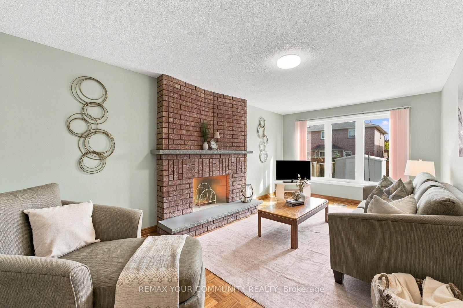 Photo 19 of 49 Trevor Street, Vaughan, East Woodbridge — HOMEH