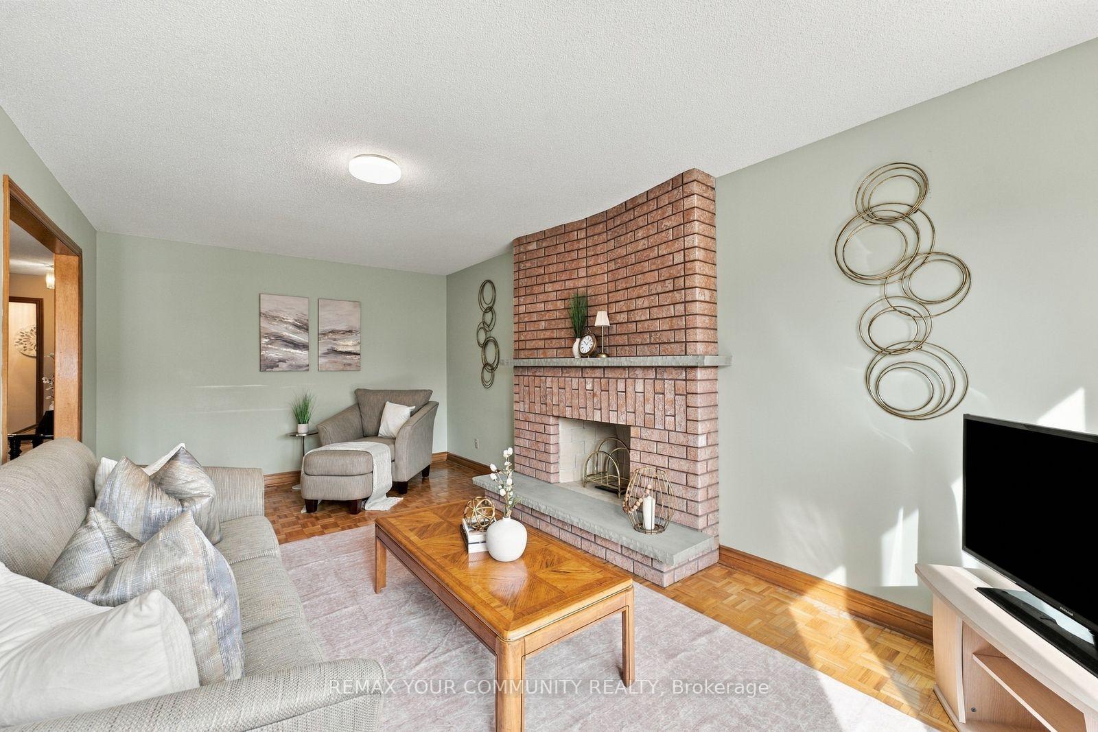 Photo 21 of 49 Trevor Street, Vaughan, East Woodbridge — HOMEH