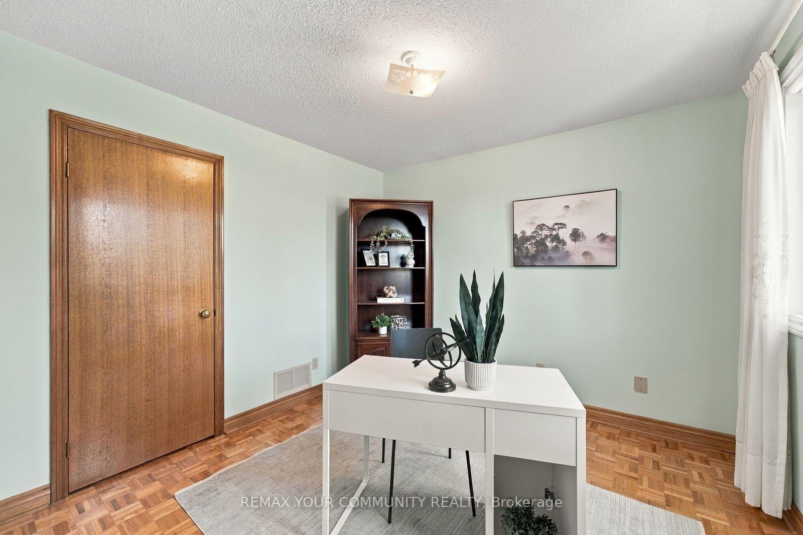 Photo 35 of 49 Trevor Street, Vaughan, East Woodbridge — HOMEH