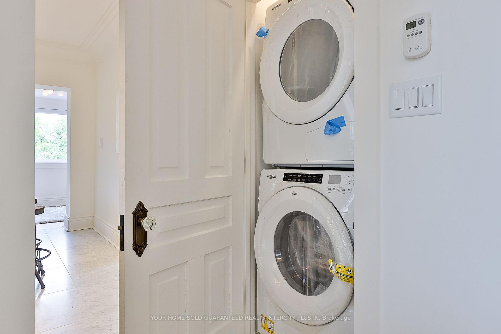 Photo 10 of 262 Roncesvalles Avenue, Toronto, High Park-Swansea — HOMEH
