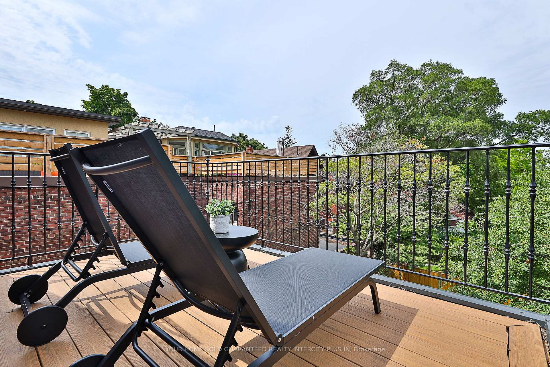 Photo 21 of 262 Roncesvalles Avenue, Toronto, High Park-Swansea — HOMEH