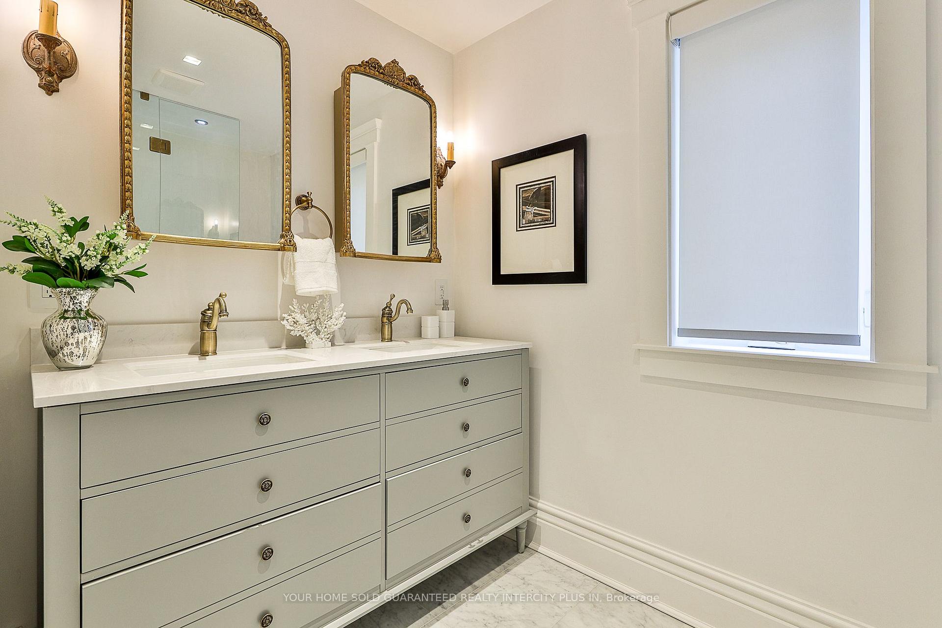 Photo 32 of 262 Roncesvalles Avenue, Toronto, High Park-Swansea — HOMEH