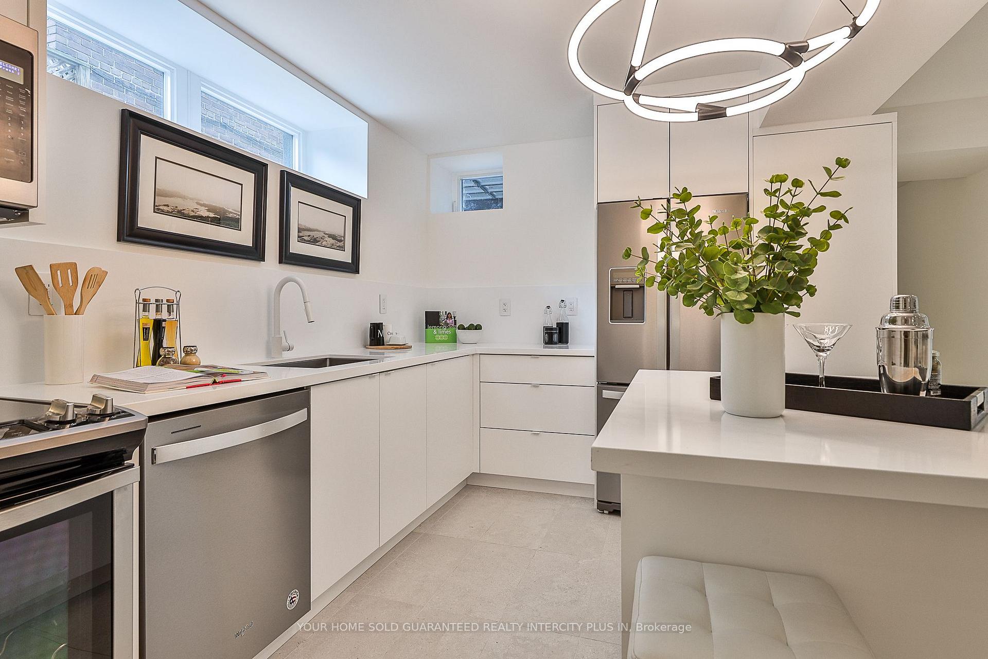 Photo 41 of 262 Roncesvalles Avenue, Toronto, High Park-Swansea — HOMEH