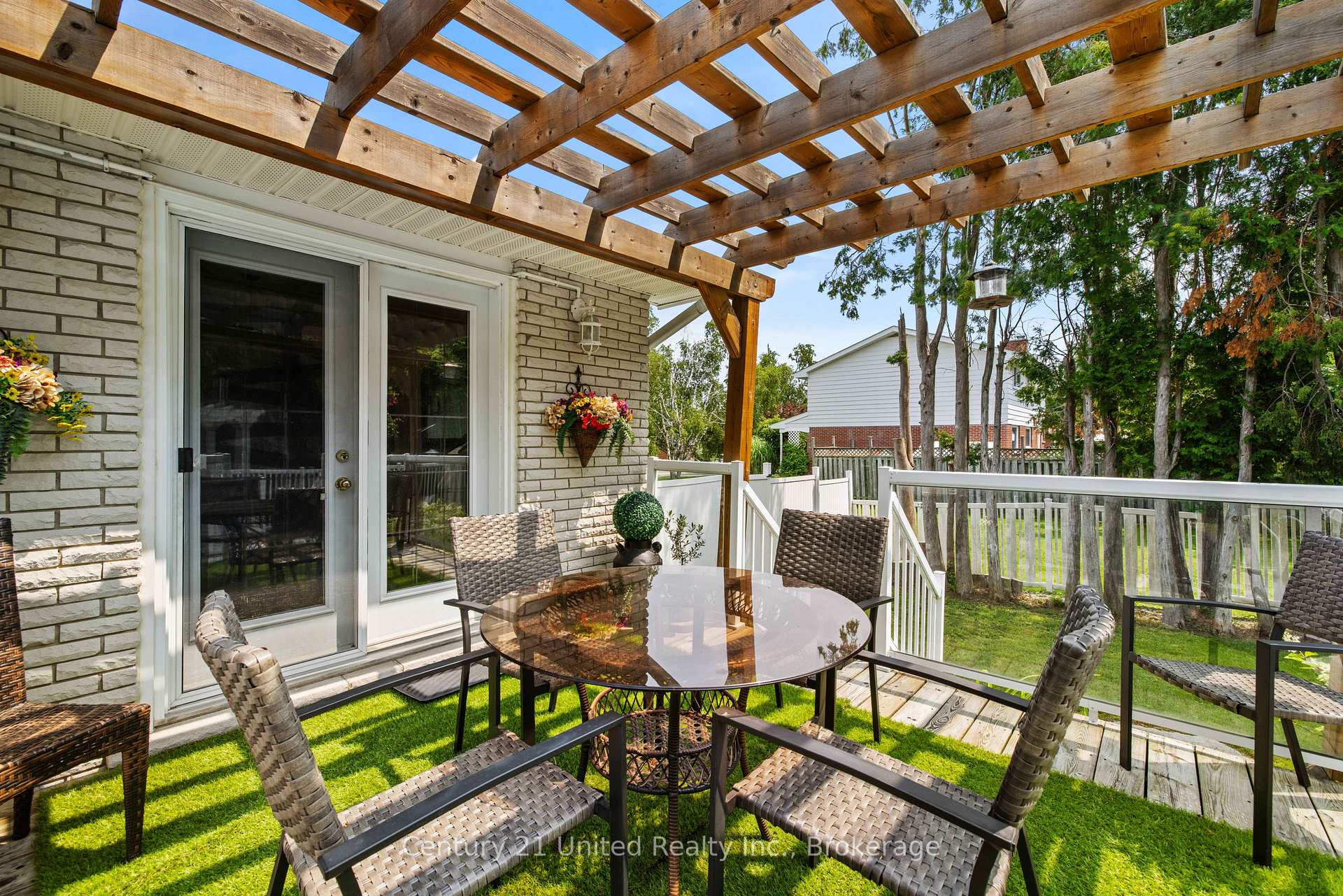 Photo 40 of 214 Hillview Drive, Peterborough, Northcrest Ward 5 — HOMEH