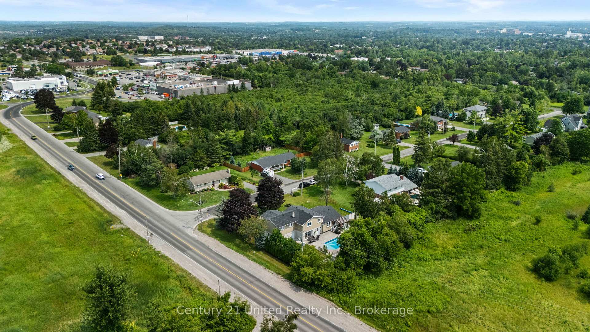Photo 45 of 214 Hillview Drive, Peterborough, Northcrest Ward 5 — HOMEH