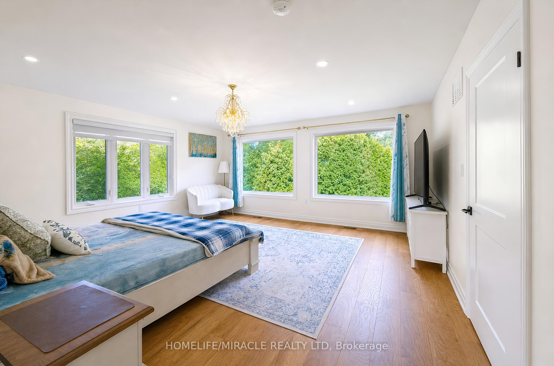 Photo 26 of 29 Holmes Drive, Caledon, Mono Mills — HOMEH