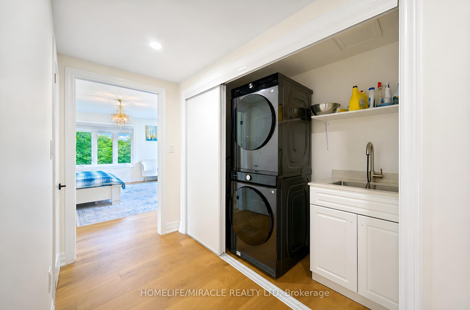 Photo 36 of 29 Holmes Drive, Caledon, Mono Mills — HOMEH