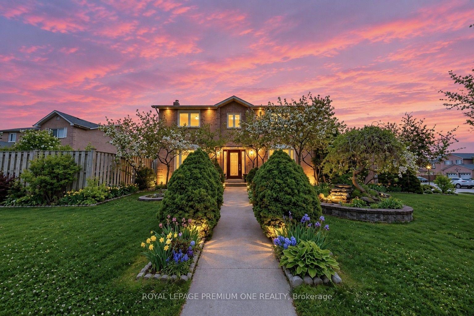 Photo 1 of 25 Sir Lancelot Court, Caledon, Bolton East — HOMEH