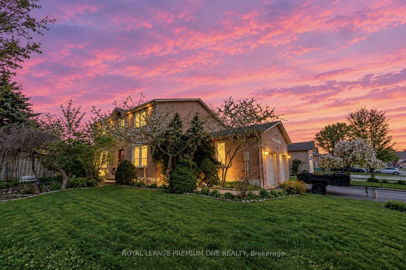 Photo 3 of 25 Sir Lancelot Court, Caledon, Bolton East — HOMEH