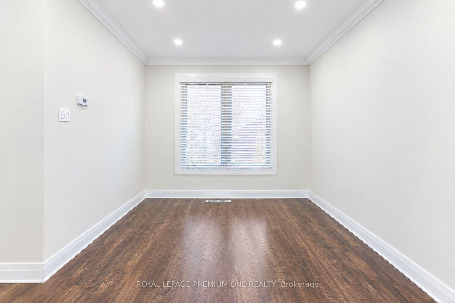 Photo 17 of 25 Sir Lancelot Court, Caledon, Bolton East — HOMEH