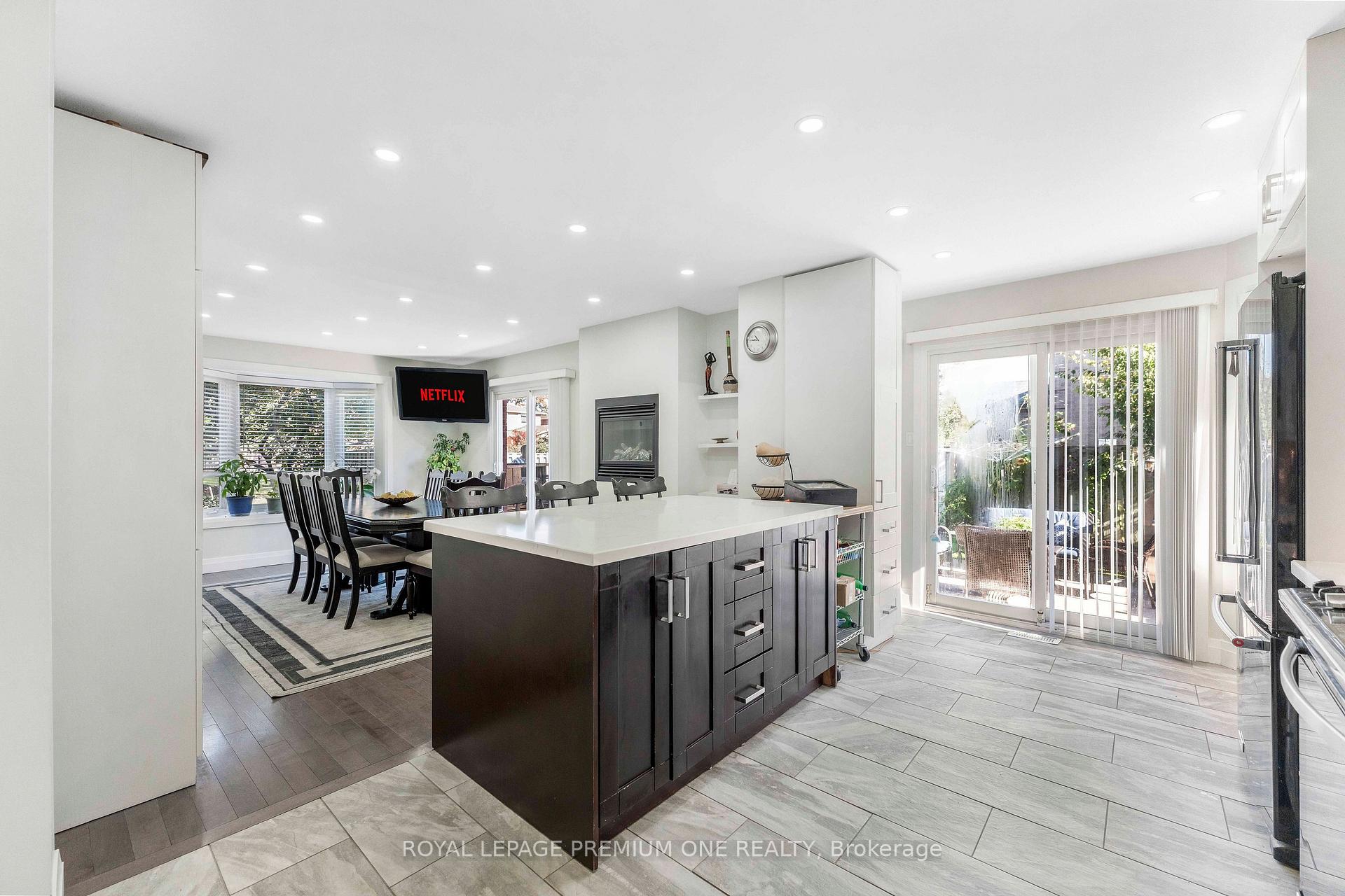 Photo 23 of 25 Sir Lancelot Court, Caledon, Bolton East — HOMEH