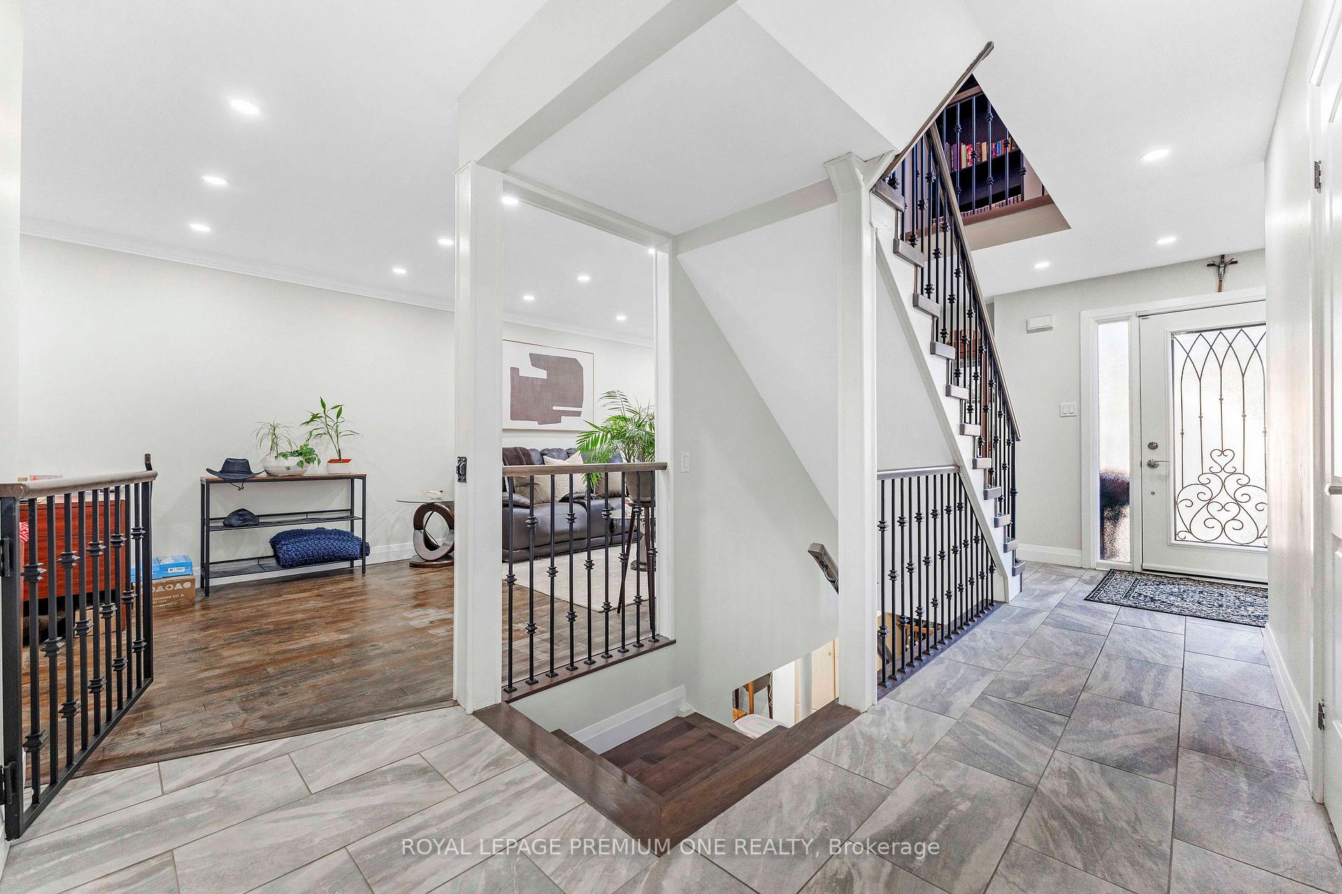 Photo 38 of 25 Sir Lancelot Court, Caledon, Bolton East — HOMEH