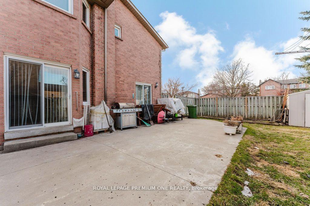 Photo 92 of 25 Sir Lancelot Court, Caledon, Bolton East — HOMEH