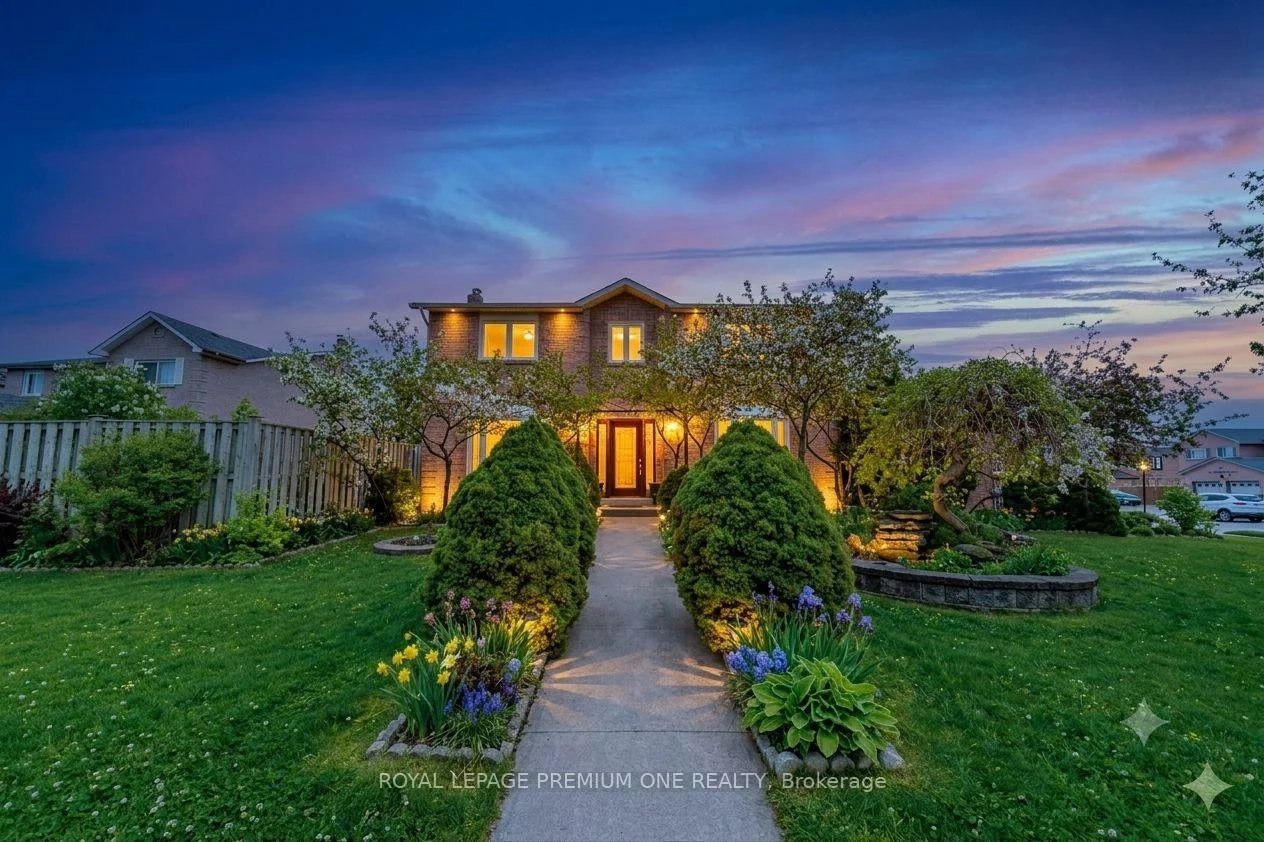 Photo 2 of 25 Sir Lancelot Court, Caledon, Bolton East — HOMEH