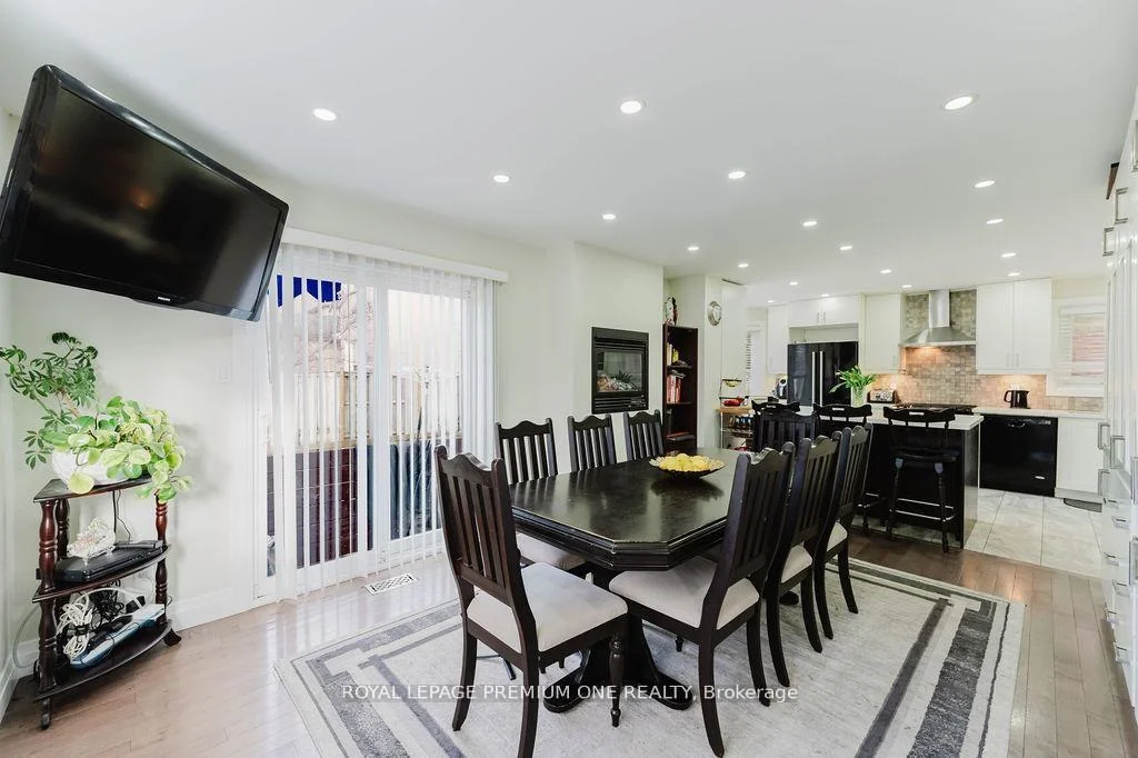 Photo 26 of 25 Sir Lancelot Court, Caledon, Bolton East — HOMEH