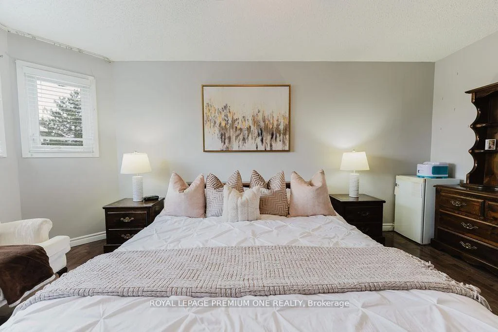 Photo 45 of 25 Sir Lancelot Court, Caledon, Bolton East — HOMEH