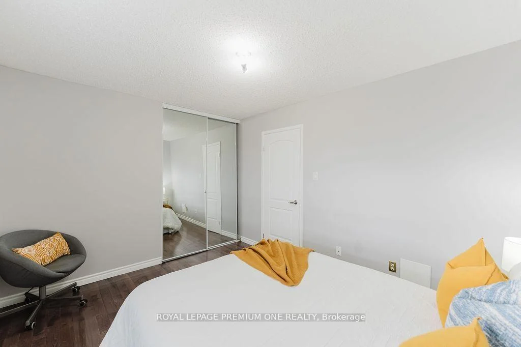 Photo 57 of 25 Sir Lancelot Court, Caledon, Bolton East — HOMEH